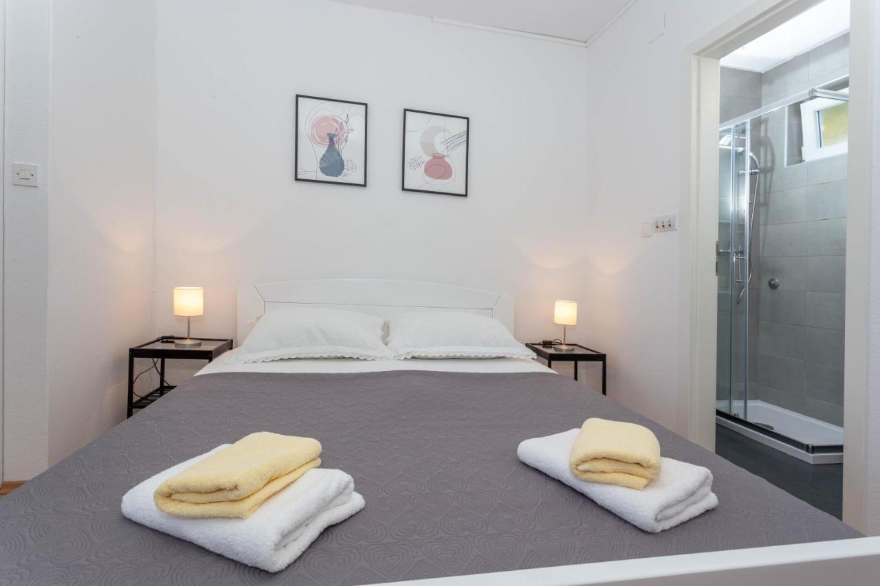 Apartment Tasina Hvar Town Bagian luar foto