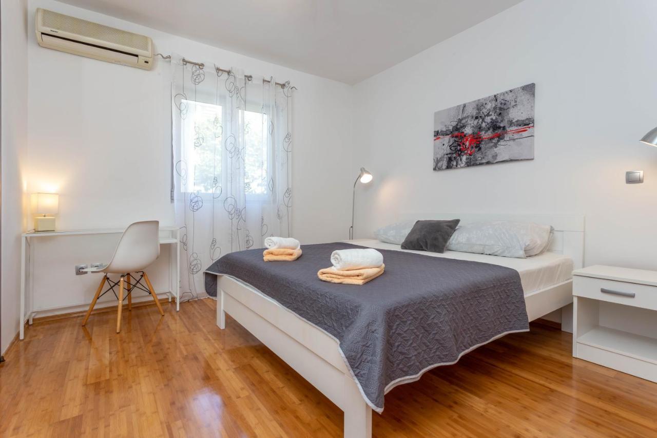 Apartment Tasina Hvar Town Bagian luar foto