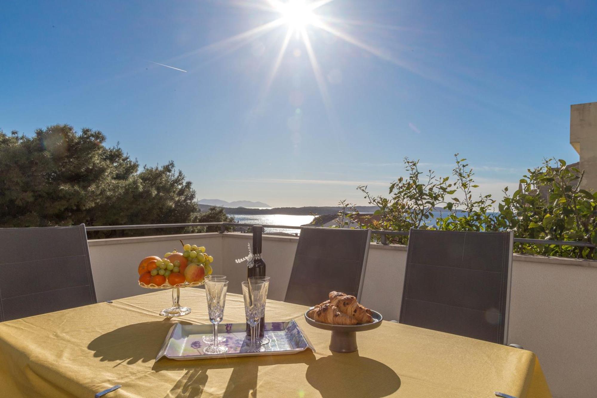 Apartment Tasina Hvar Town Bagian luar foto